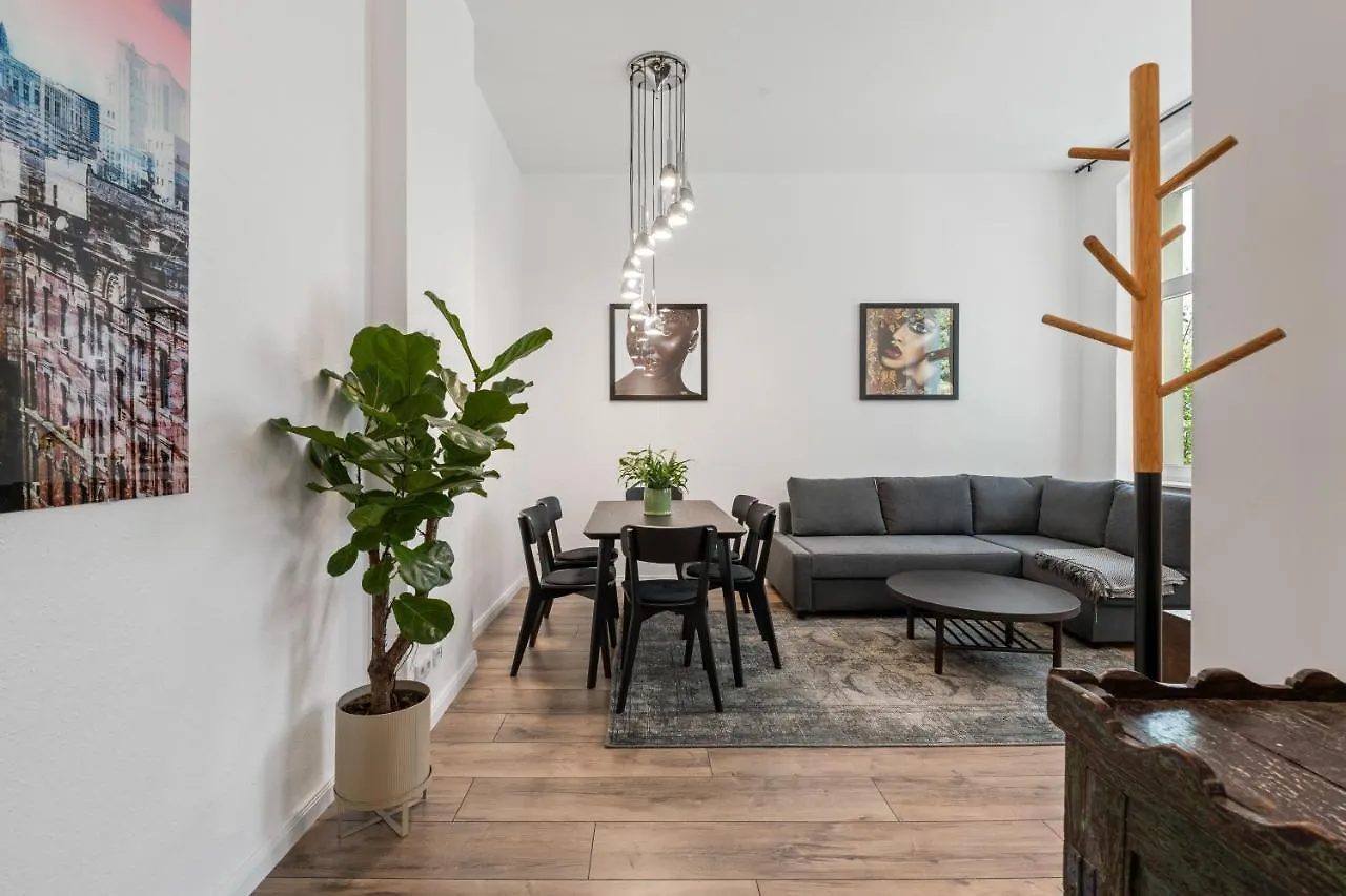 The Tieckstr Loft For Up To 7 People With 2 Bathrooms Berlín Německo